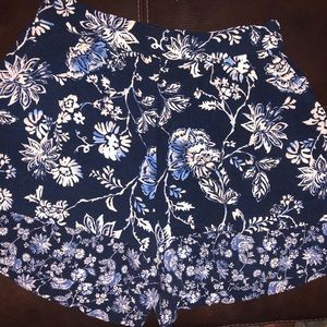 navy floral shorts